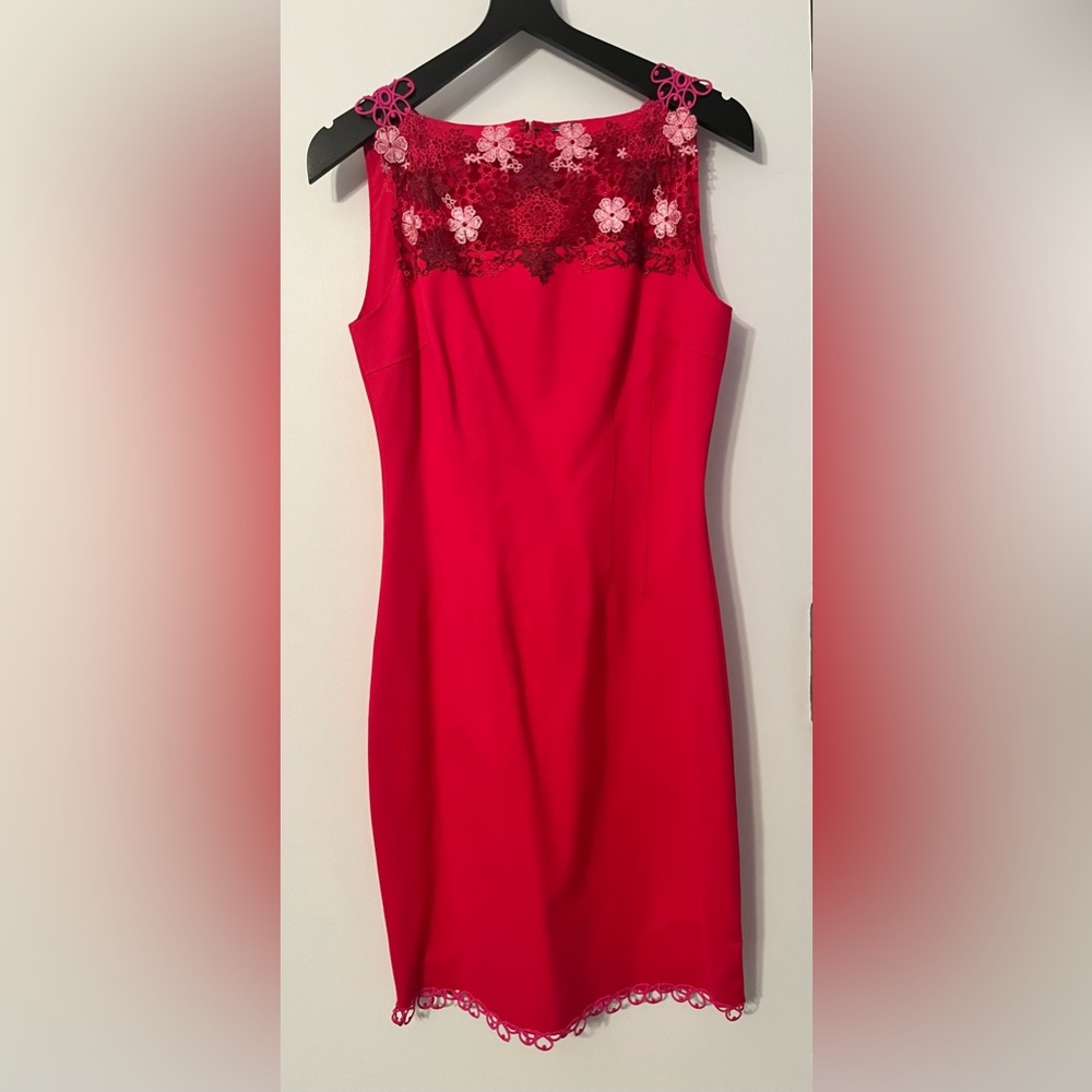 Elie Tahari dark pink lacy dress